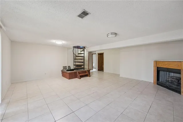 $230,000 | 7044 North Askew Avenue, Gladstone, MO 64119