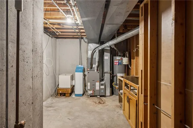 $230,000 | 7044 North Askew Avenue, Gladstone, MO 64119