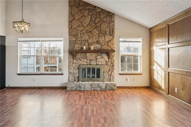 $230,000 | 7044 North Askew Avenue, Gladstone, MO 64119