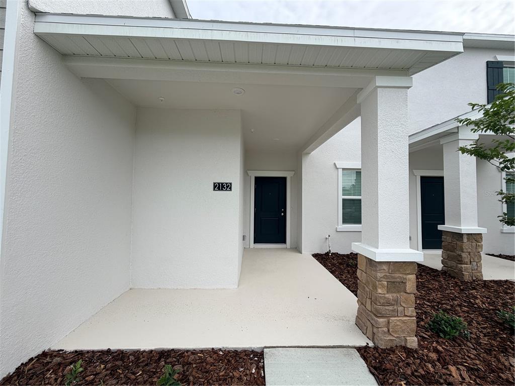 2132 Rider Rain Lane Apopka, FL 32703 - Photo 3 of 37