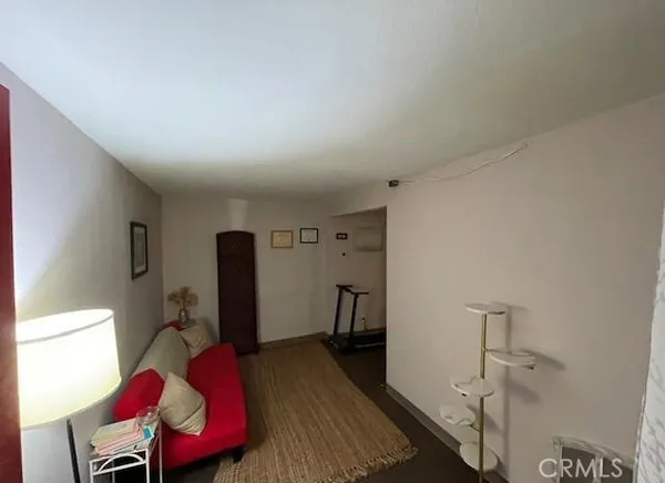 $500 | 31976-unit B Hilltop Boulevard, Running Springs, CA 92382