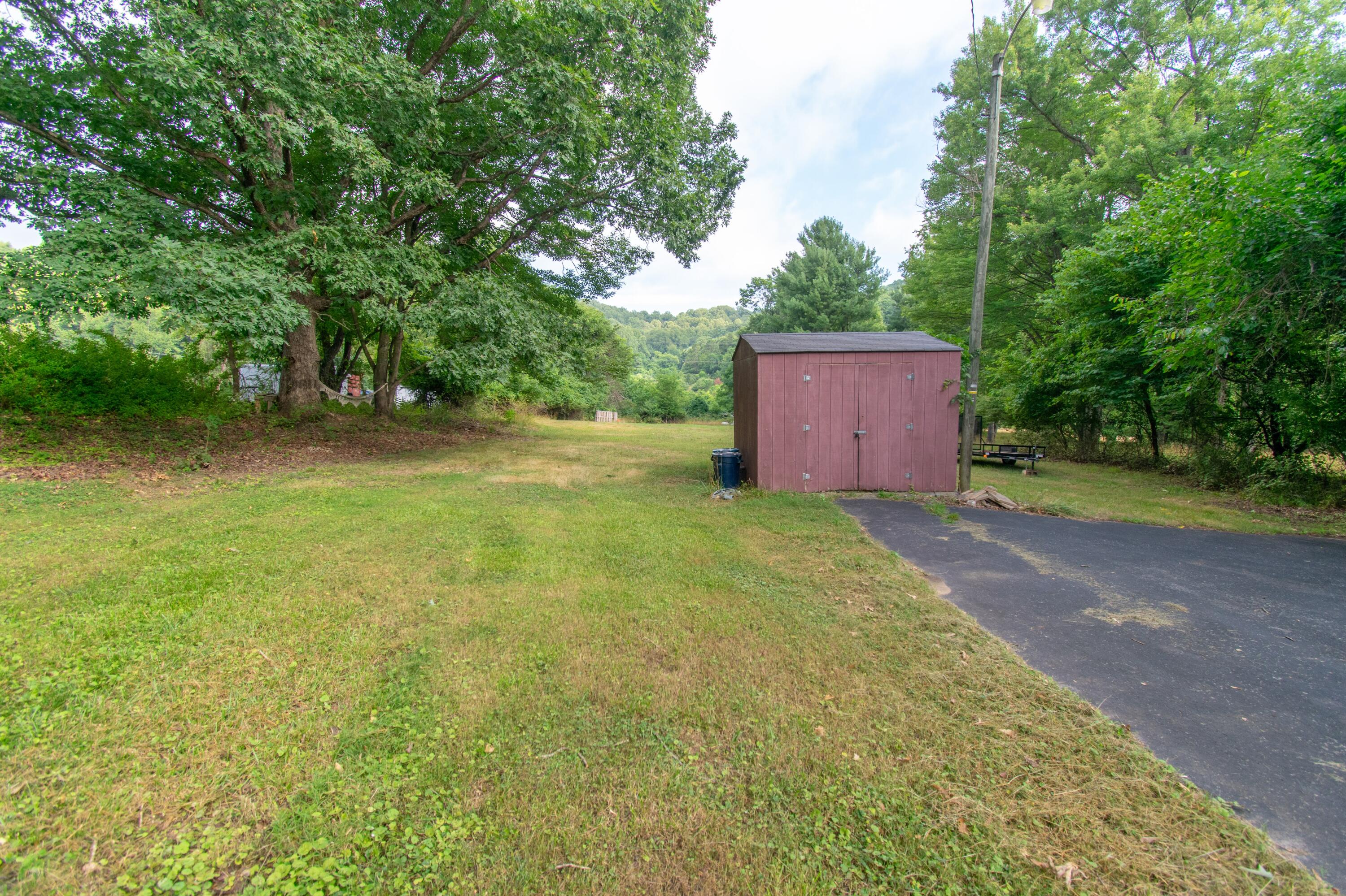 4001 Welcome Valley Road Southeast Roanoke, VA 24014 - Photo 10 of 39 DSC_0122