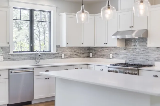 $2,095,000 | 92 Whiffletree Avenue, Brewster, MA 02631