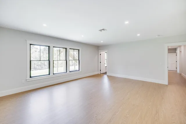 $2,095,000 | 92 Whiffletree Avenue, Brewster, MA 02631