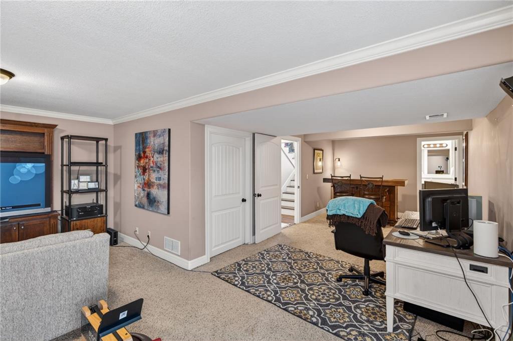 3701 North 153rd Street Basehor, KS 66007 - Photo 38 of 56