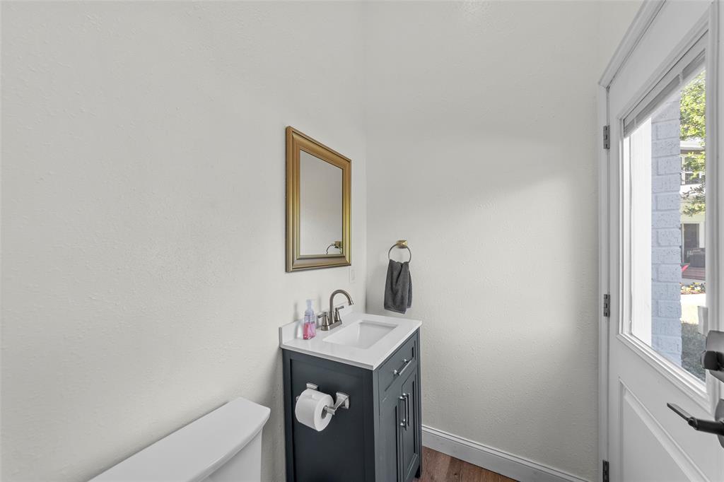 1112 Ridgeway Circle Richardson, TX 75080 - Photo 32 of 40