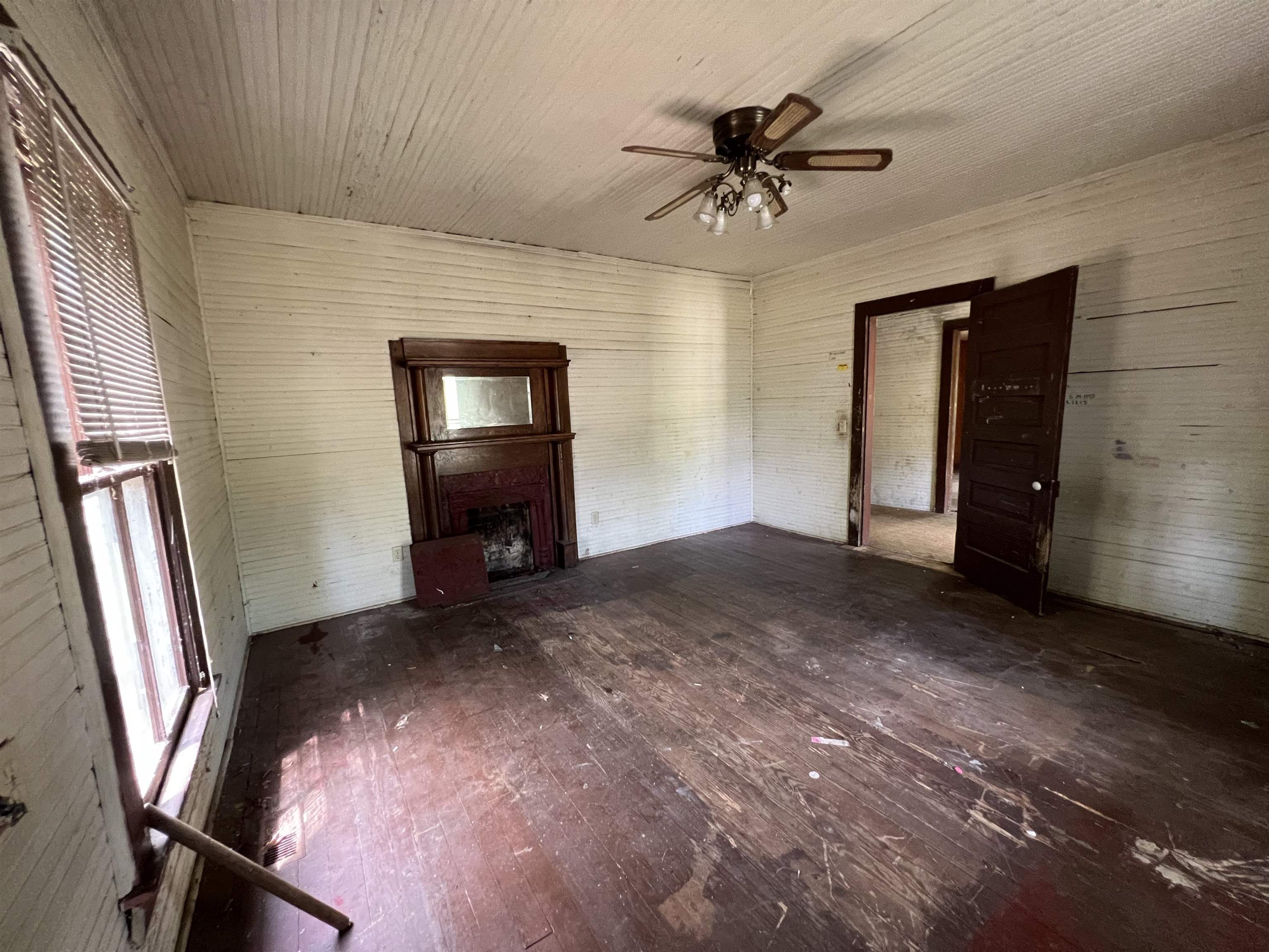 324 Green Lake Road Chesnee, SC 29323 - Photo 3 of 30