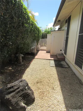 $2,300 | 5578 Pia Street, Honolulu, HI 96821