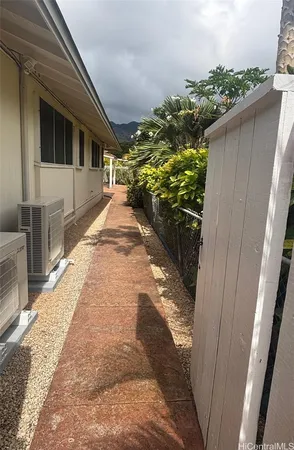$2,300 | 5578 Pia Street, Honolulu, HI 96821