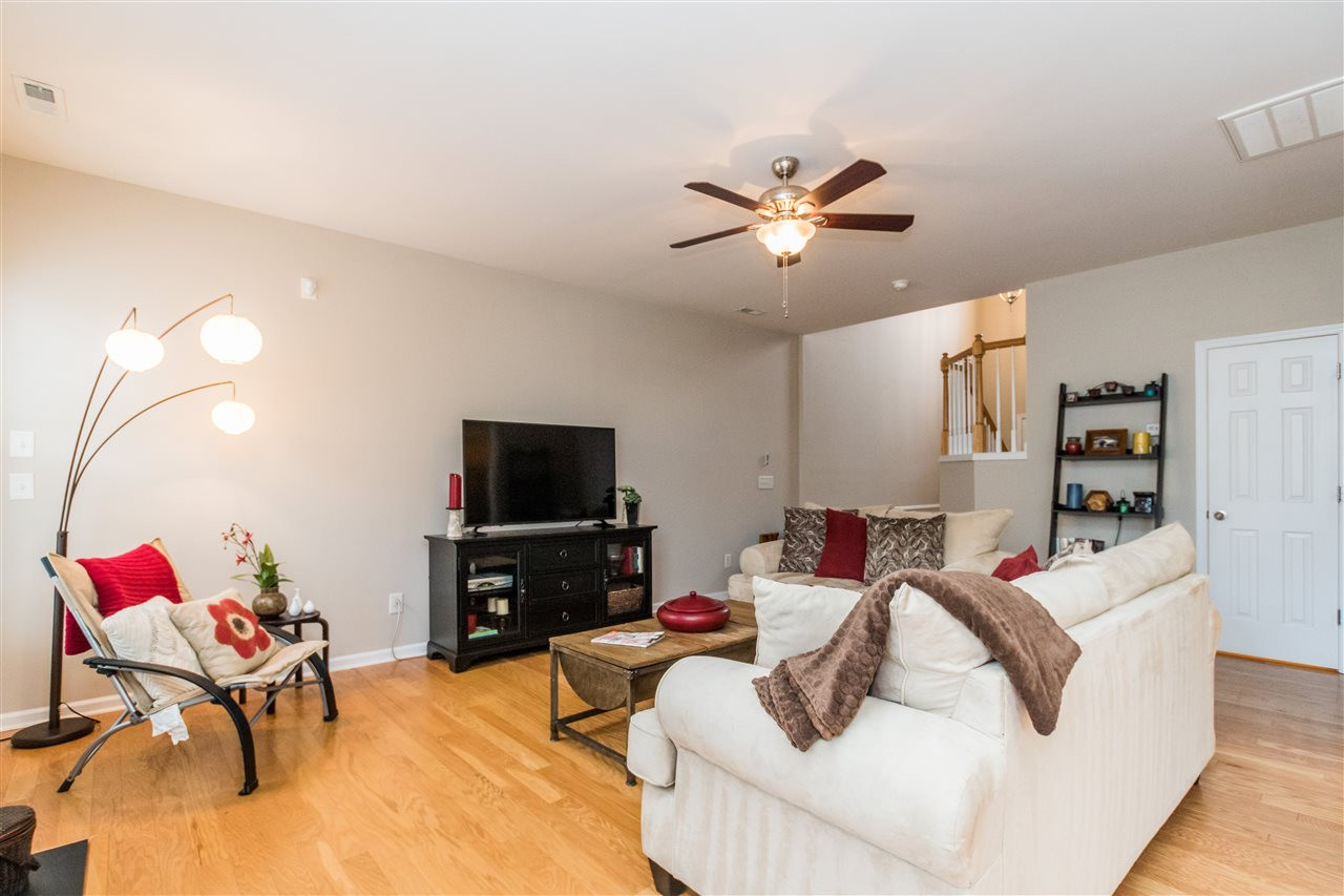 7806 Jeffrey Alan Court Raleigh, NC 27613 - Photo 5 of 23 Living Room