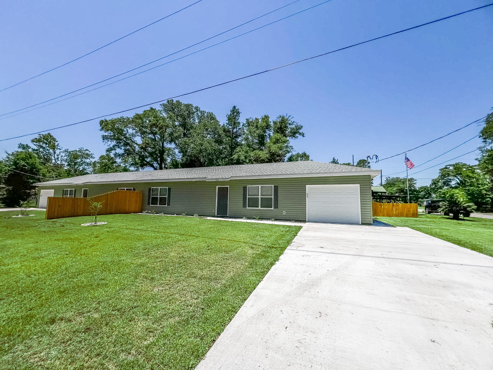 452 Amos Street Crestview, FL 32539 - Photo 2 of 34 IMG_6560