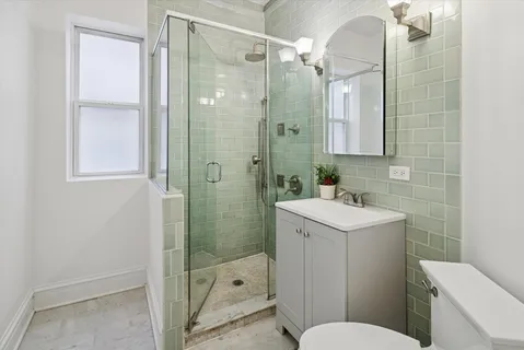 $440,000 | 2617 West Leland Avenue, Unit 1, Chicago, IL 60625