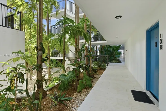 $5,000 | 101 Ocean Ln Drive, Unit 108, Key Biscayne, FL 33149