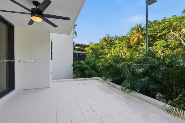 $5,000 | 101 Ocean Ln Drive, Unit 108, Key Biscayne, FL 33149