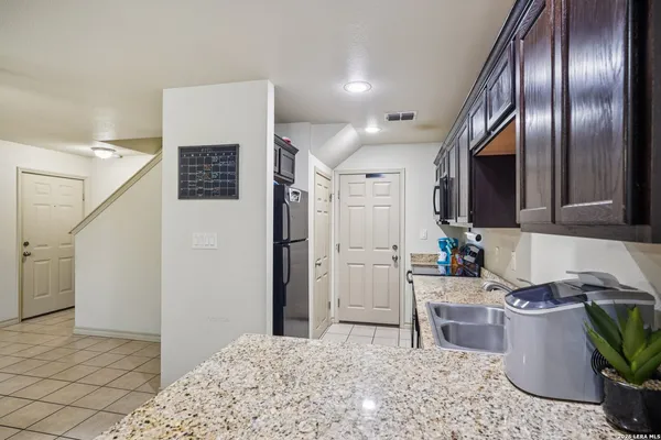 $235,900 | 2312 Sailing Way, Unit D, Kerrville, TX 78028