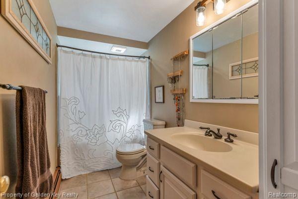 1600 South Tipsico Lake Road Milford, MI 48380 - Photo 19 of 26 Gallery Image 19