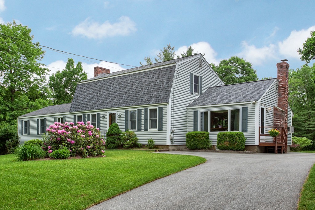 239 Hoyts Wharf Road Groton, MA 01450 - Photo 2 of 26 Gallery Image 2