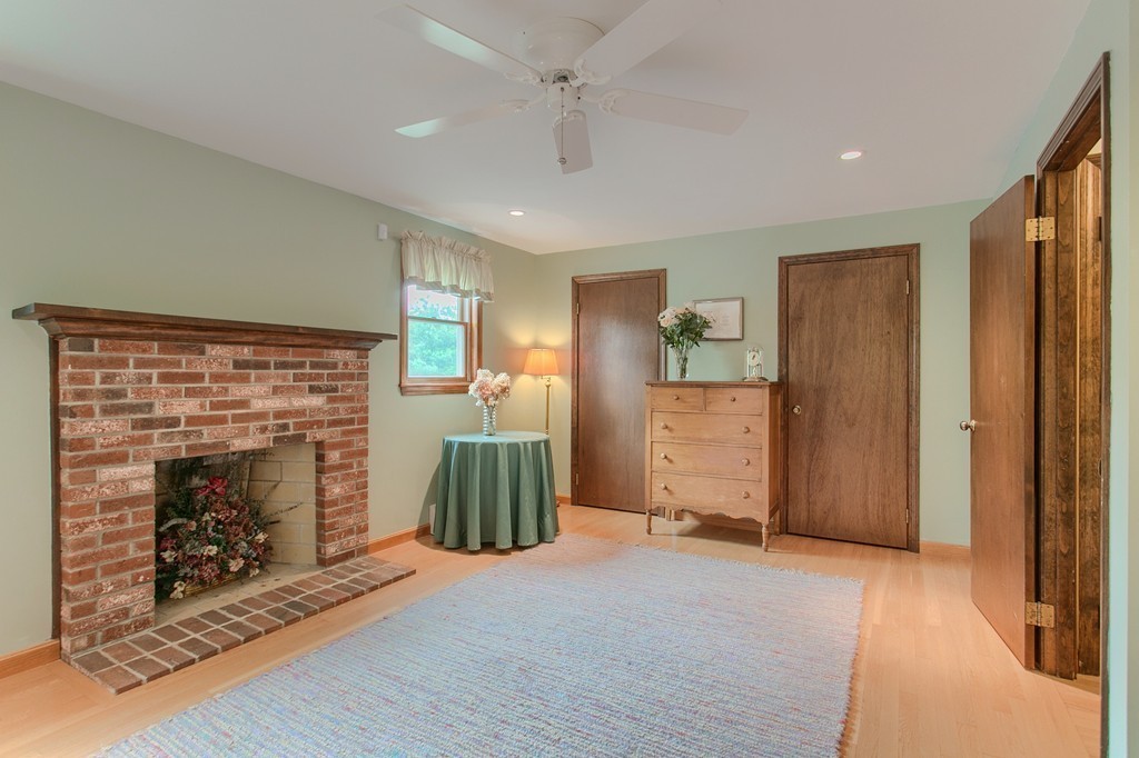 239 Hoyts Wharf Road Groton, MA 01450 - Photo 23 of 26 Gallery Image 23