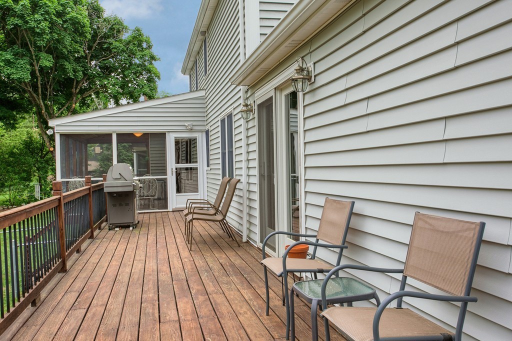 239 Hoyts Wharf Road Groton, MA 01450 - Photo 4 of 26 Gallery Image 4
