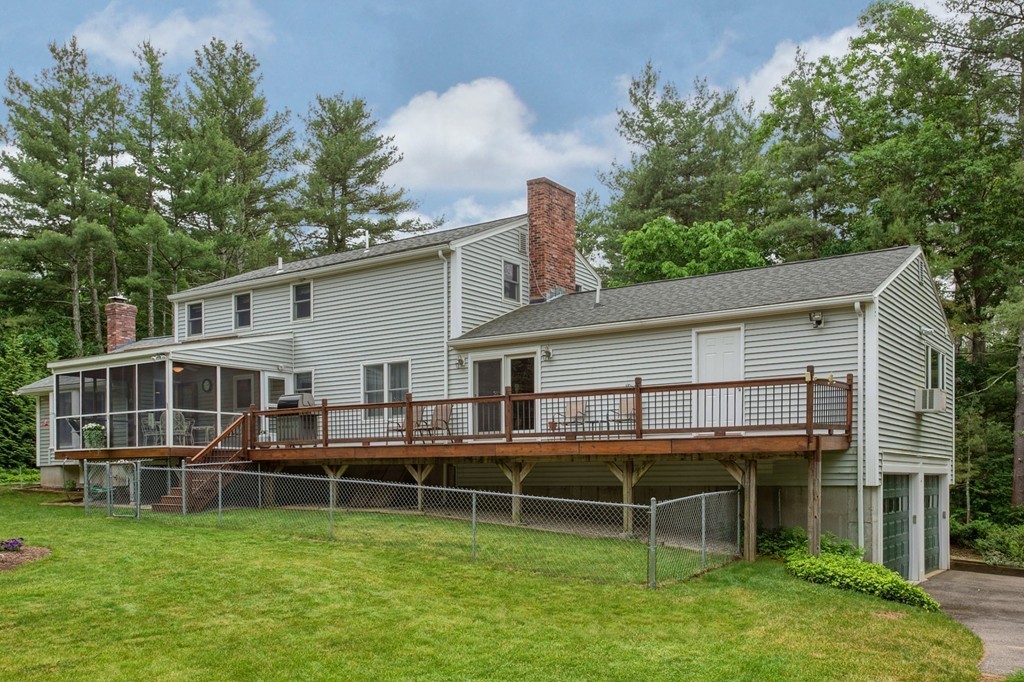 239 Hoyts Wharf Road Groton, MA 01450 - Photo 6 of 26 Gallery Image 6