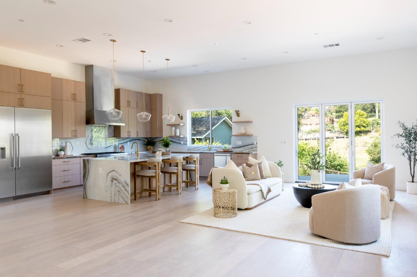 20599 Leonard Road Saratoga, CA 95070 - Photo 5 of 17