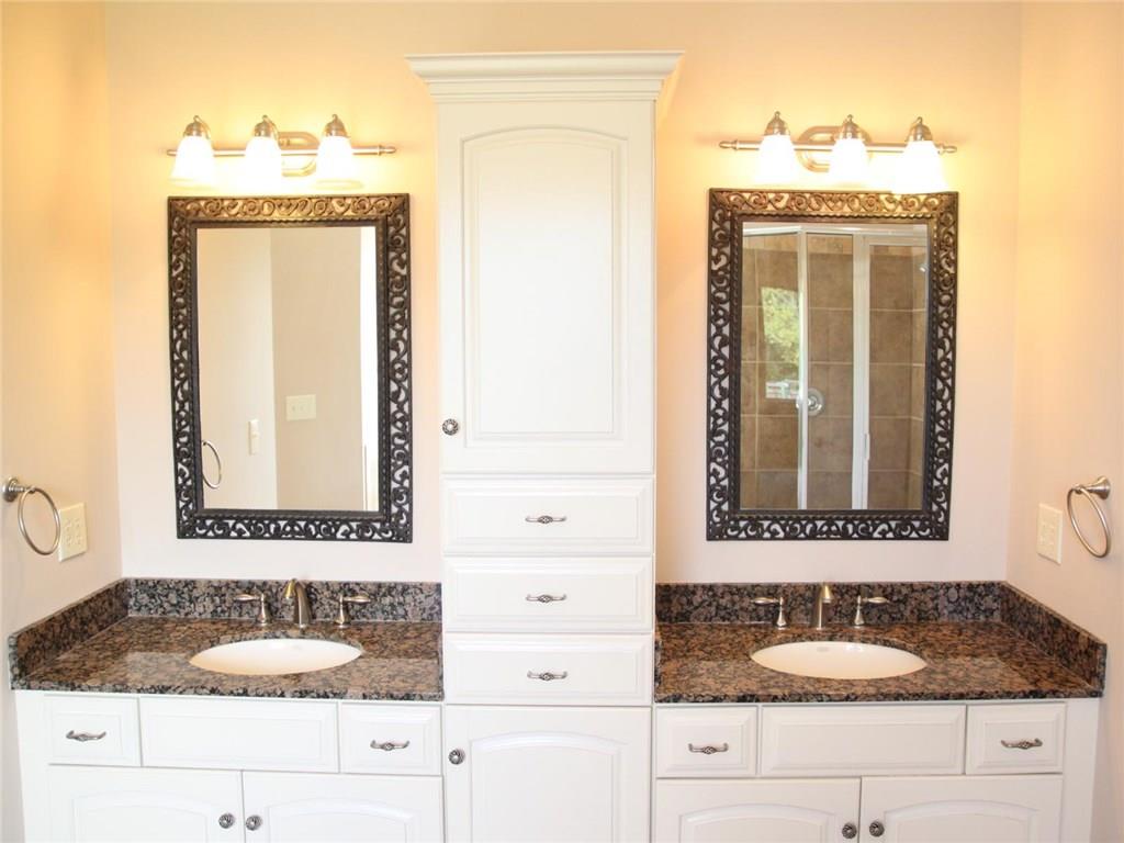 6104 Hickory Road Indianapolis, IN 46259 - Photo 13 of 24