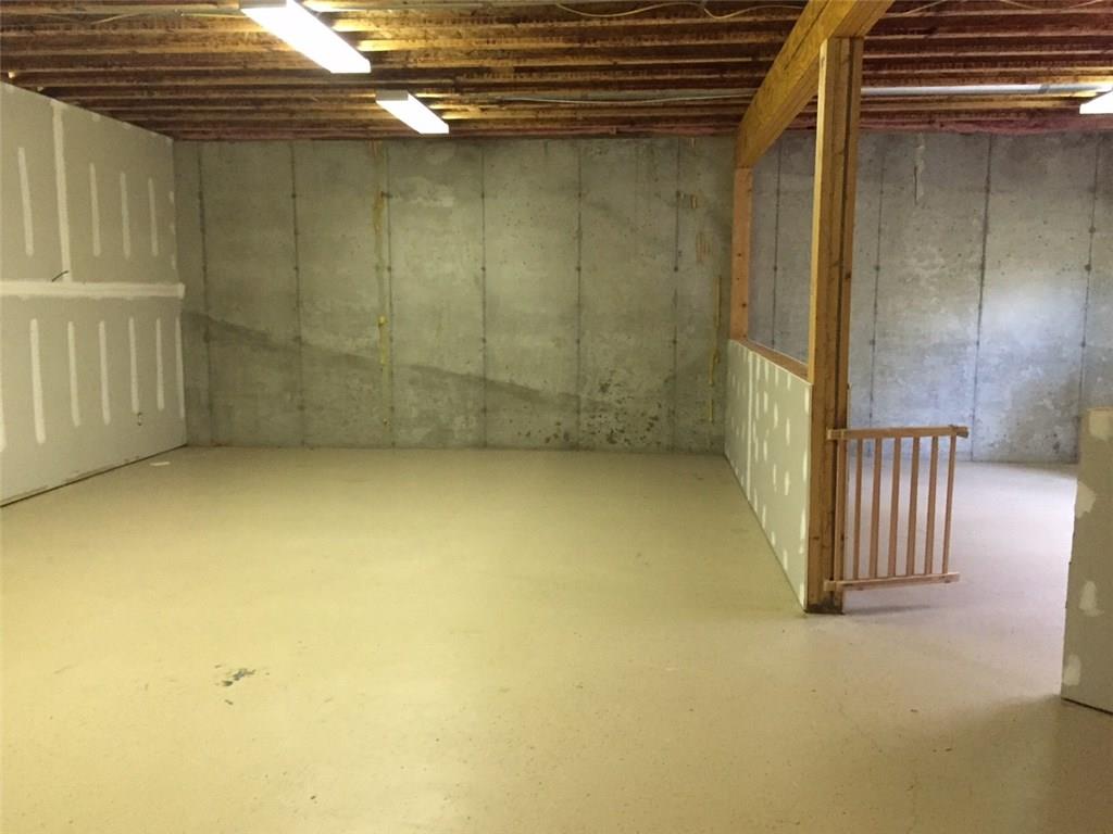 6104 Hickory Road Indianapolis, IN 46259 - Photo 20 of 24