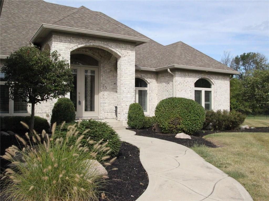 6104 Hickory Road Indianapolis, IN 46259 - Photo 3 of 24