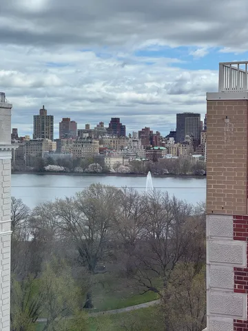 $3,500,000 | 10 West 86th Street, Unit PH15A | Upper West Side