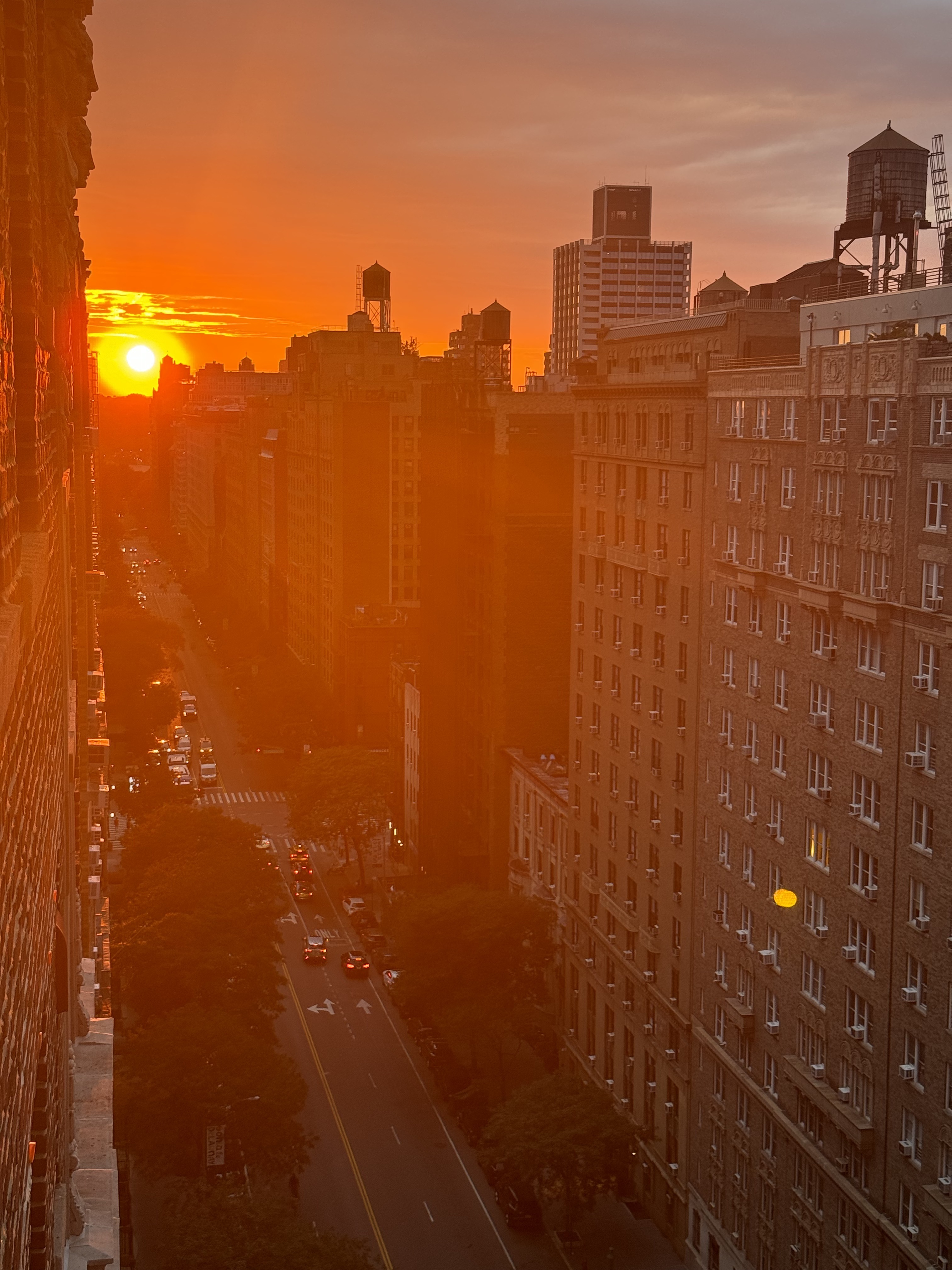 10 West 86th Street, Unit PH15A Manhattan, NY 10024 - Photo 30 of 34 a view of a city