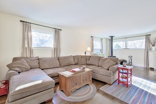 129 Main Street Topsfield, MA 01983 - Photo 11 of 24 Gallery Image 11