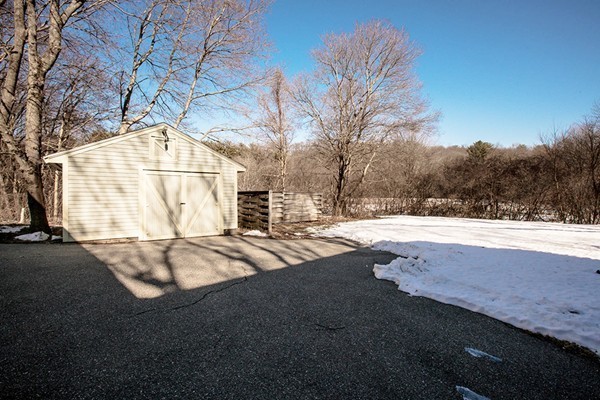 129 Main Street Topsfield, MA 01983 - Photo 22 of 24 Gallery Image 22