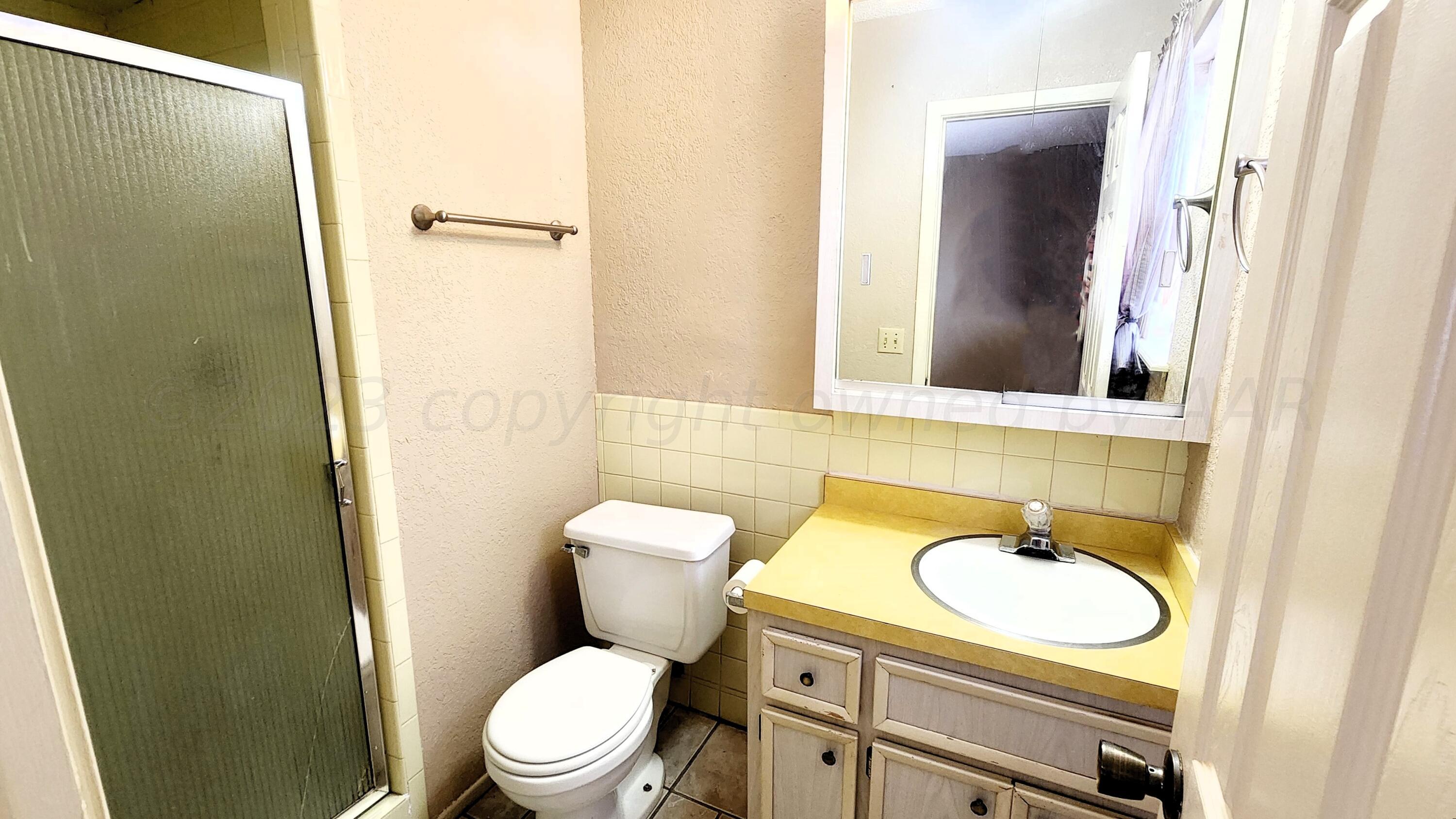 5135 McCarty Boulevard Amarillo, TX 79110 - Photo 13 of 21 MASTER BATHROOM