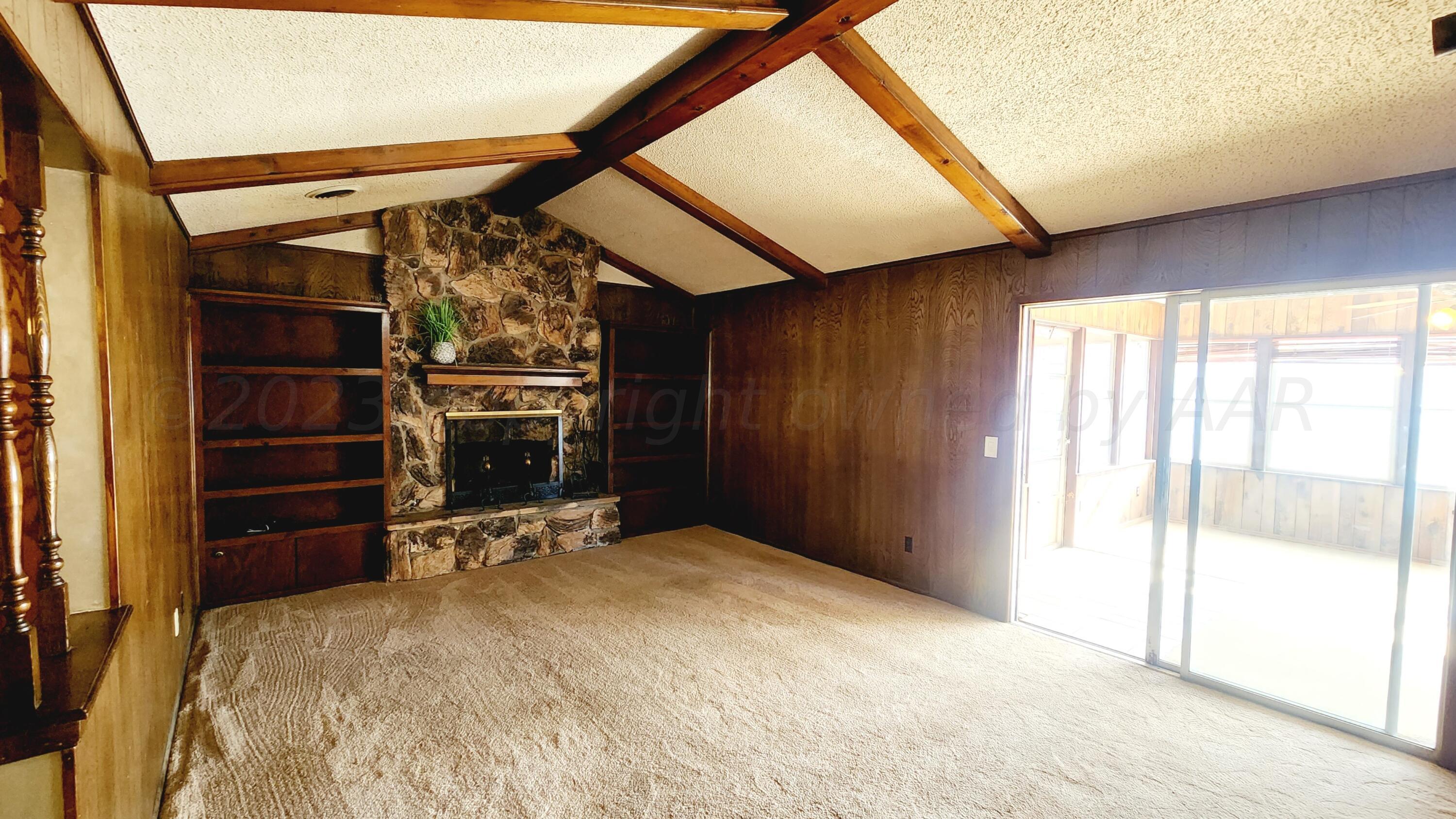5135 McCarty Boulevard Amarillo, TX 79110 - Photo 5 of 21 LIVING ROOM1