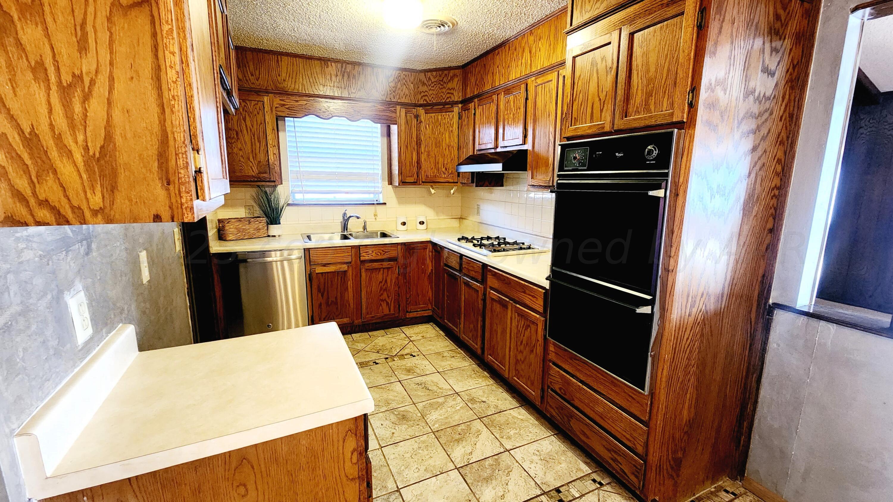 5135 McCarty Boulevard Amarillo, TX 79110 - Photo 7 of 21 KITCHEN
