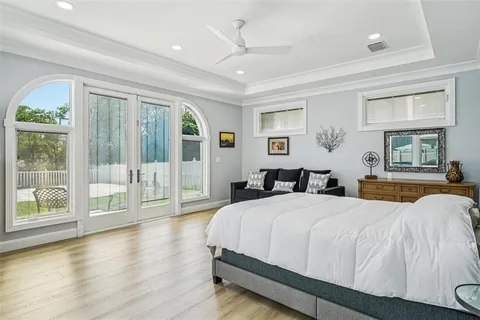 $1,950,000 | 750 Sand Pine Drive Northeast, St. Petersburg, FL 33703