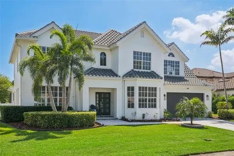 $1,950,000 | 750 Sand Pine Drive Northeast, St. Petersburg, FL 33703