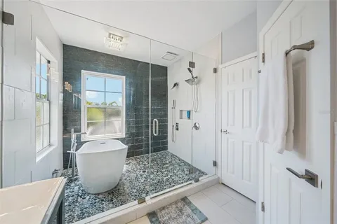 $1,950,000 | 750 Sand Pine Drive Northeast, St. Petersburg, FL 33703