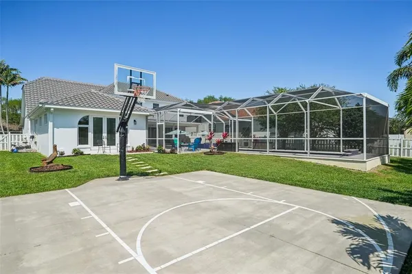 $1,950,000 | 750 Sand Pine Drive Northeast, St. Petersburg, FL 33703