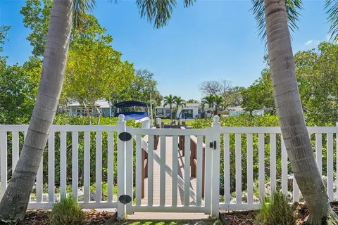 $1,950,000 | 750 Sand Pine Drive Northeast, St. Petersburg, FL 33703