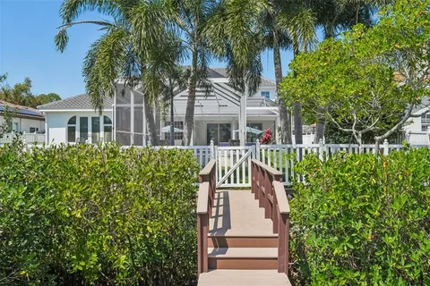 $1,950,000 | 750 Sand Pine Drive Northeast, St. Petersburg, FL 33703
