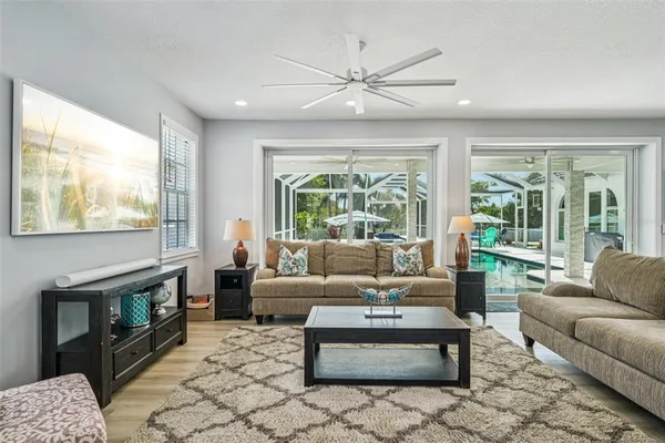 $1,950,000 | 750 Sand Pine Drive Northeast, St. Petersburg, FL 33703