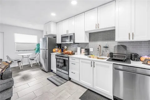 $325,000 | 555 3rd Street North, Unit 13, St. Petersburg, FL 33701