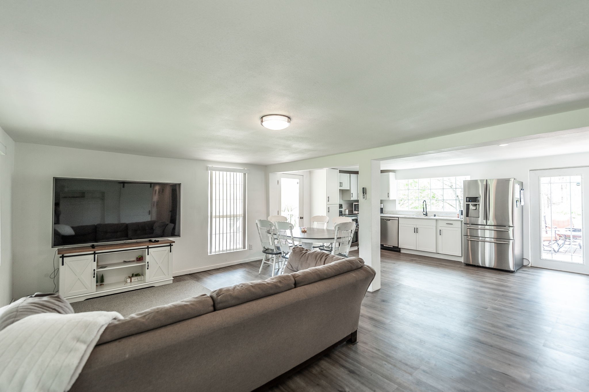 755 Hog Back Ridge Road Bethpage, TN 37022 - Photo 2 of 20