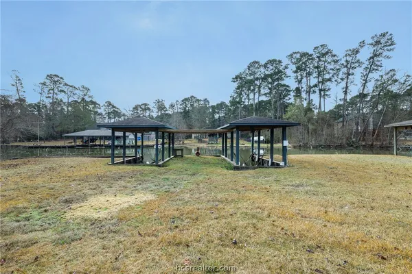$419,000 | 70 Lakeside Drive, Trinity, TX 75862