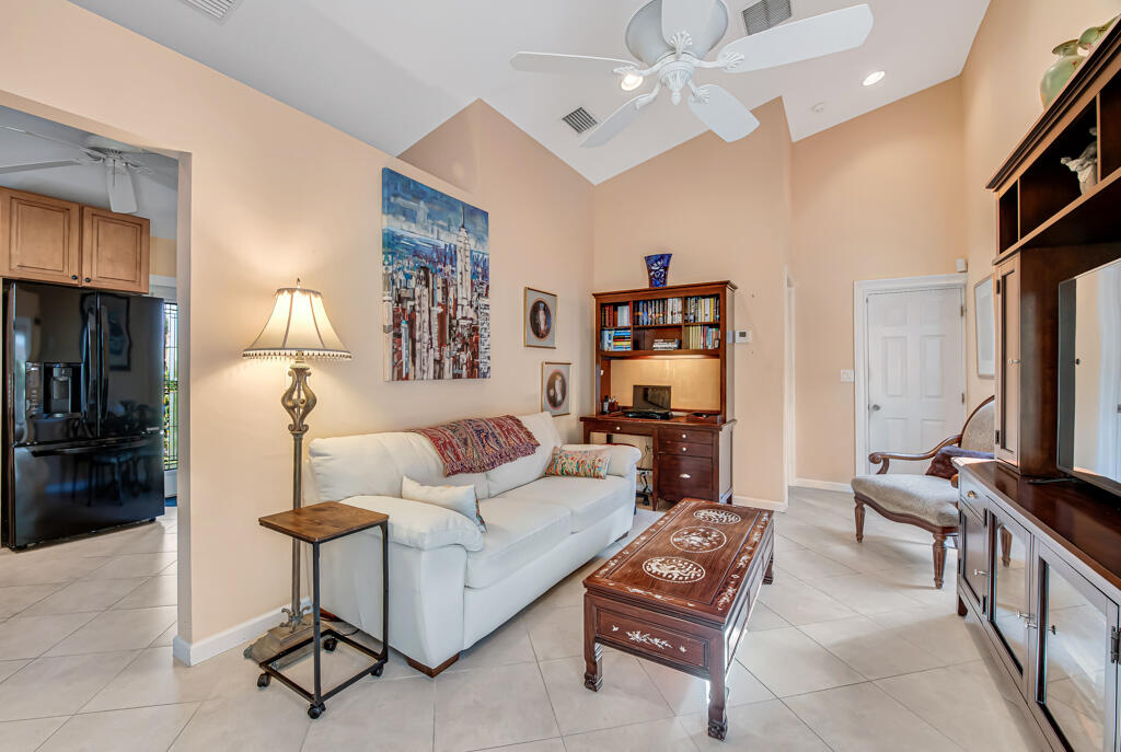 6255 Timberlakes Way Delray Beach, FL 33484 - Photo 12 of 32 12