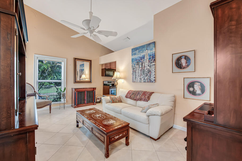6255 Timberlakes Way Delray Beach, FL 33484 - Photo 13 of 32 13