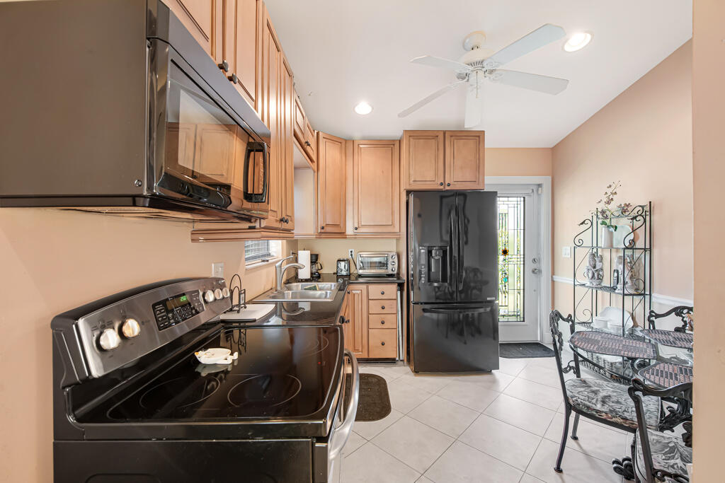 6255 Timberlakes Way Delray Beach, FL 33484 - Photo 15 of 32 15