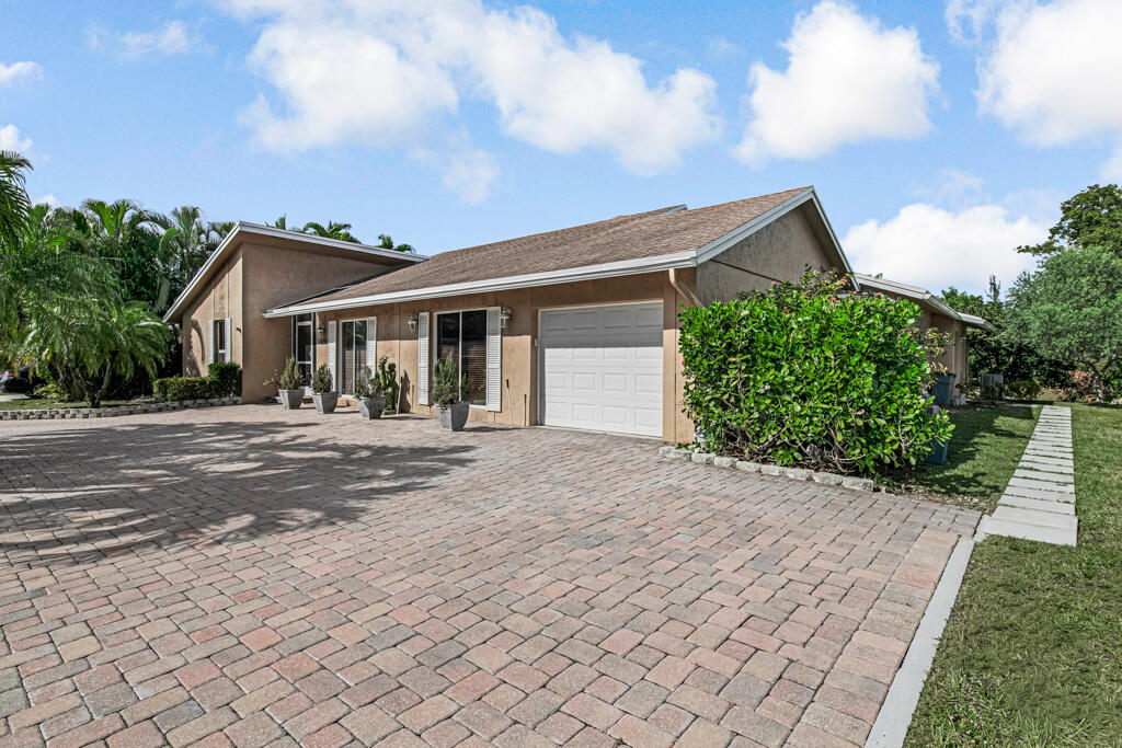 6255 Timberlakes Way Delray Beach, FL 33484 - Photo 6 of 32 06