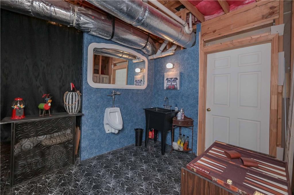 5885 West Chapel Hill Road Douglasville, GA 30135 - Photo 35 of 42 a view of a livingroom with furniture